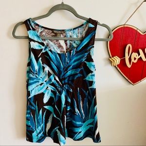 3/$12 Tommy Bahama S/P Floral top EUC